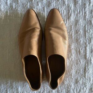 Everlane leather pointed toe loafers, size 11